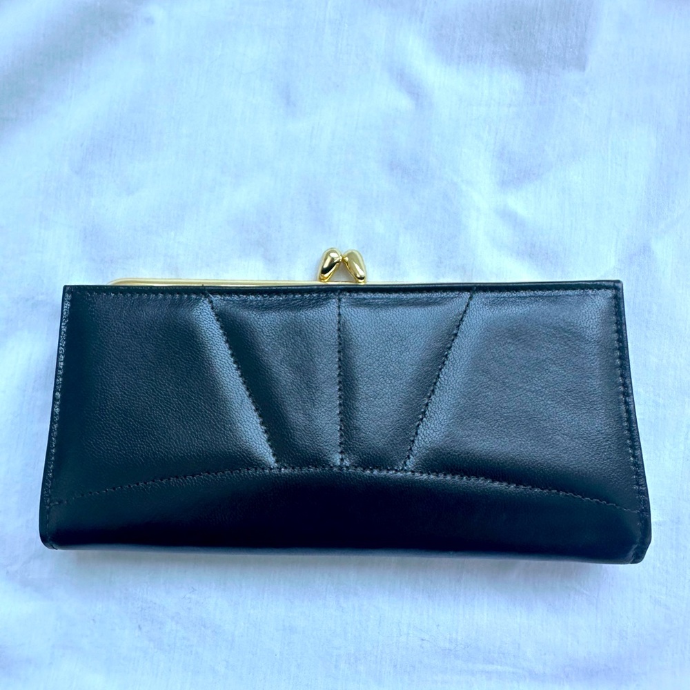 Tilley Elegant Black Leather Wallet